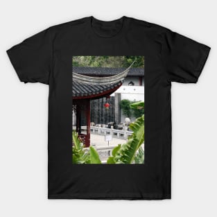 Chinese pagoda, Kowloon, Hong Kong T-Shirt